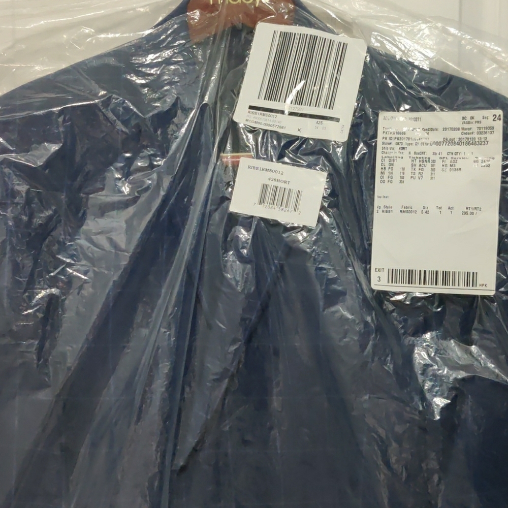 Like New! Ryan Seacrest Distinction sport Coat - Picture 2 of 3